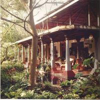 Sharanga Marco & Liliana house